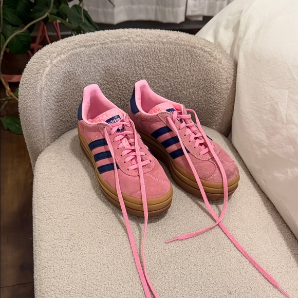 adidas Shoes - Adidas Gazelle